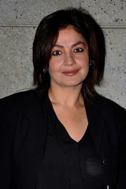Pooja Bhatt profile photo